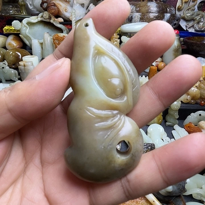 颈饰未镶嵌和田玉