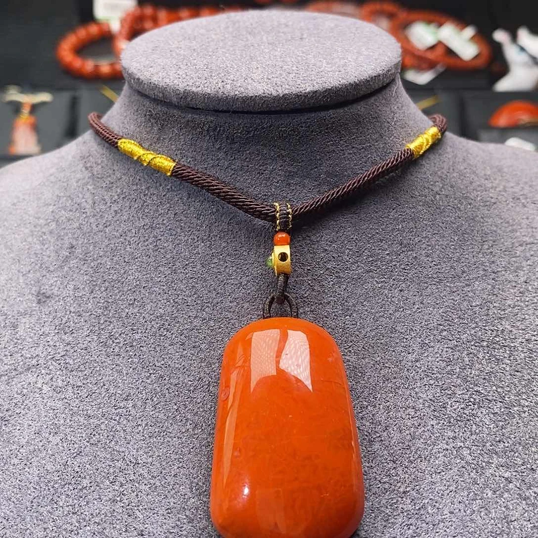 南红玛瑙未镶嵌四川凉山火焰纹无事牌吊坠
