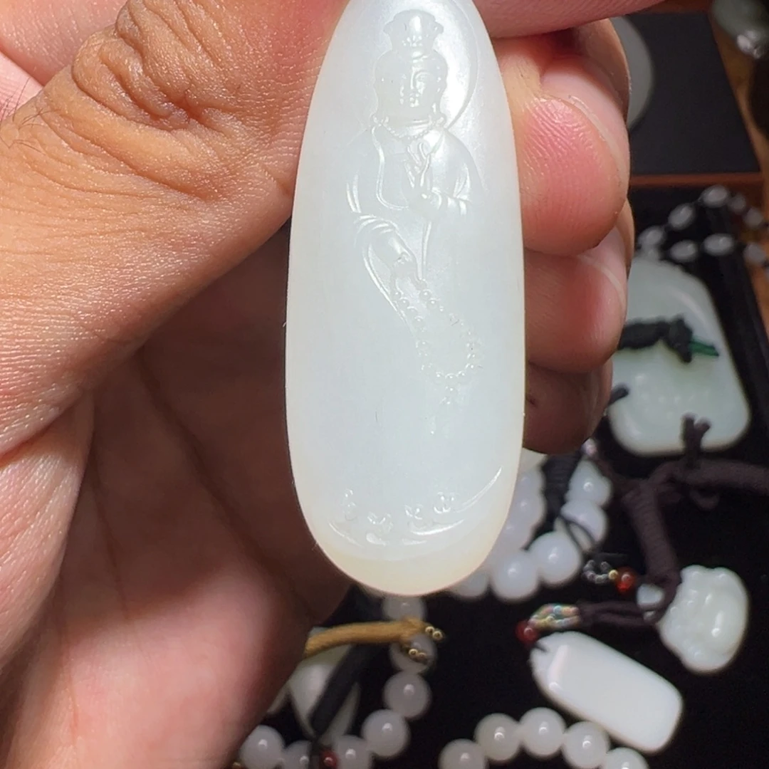 颈饰未镶嵌和田玉