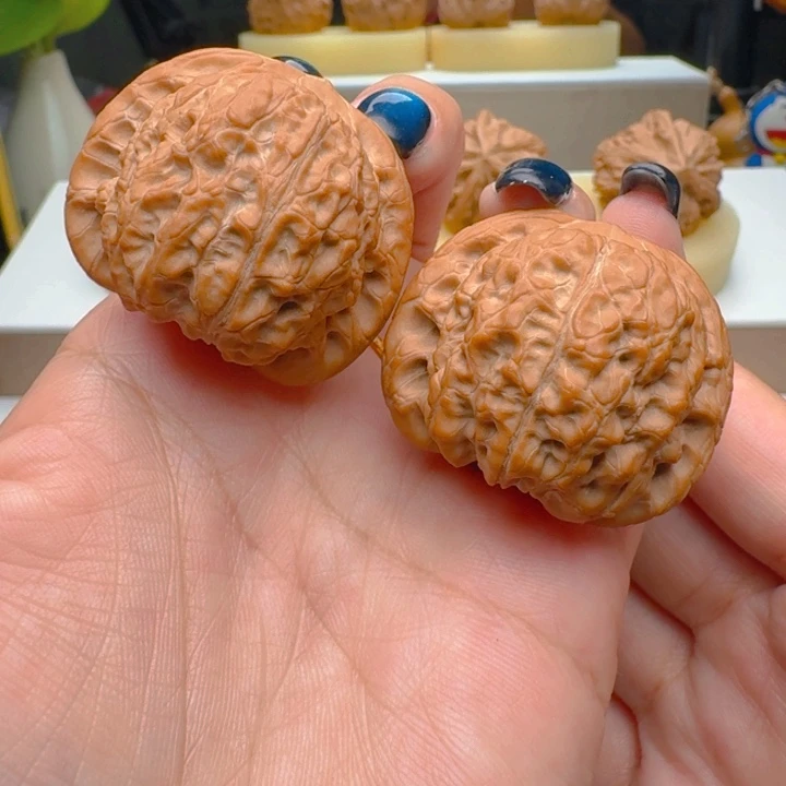 把件核桃38尺寸血麒麟