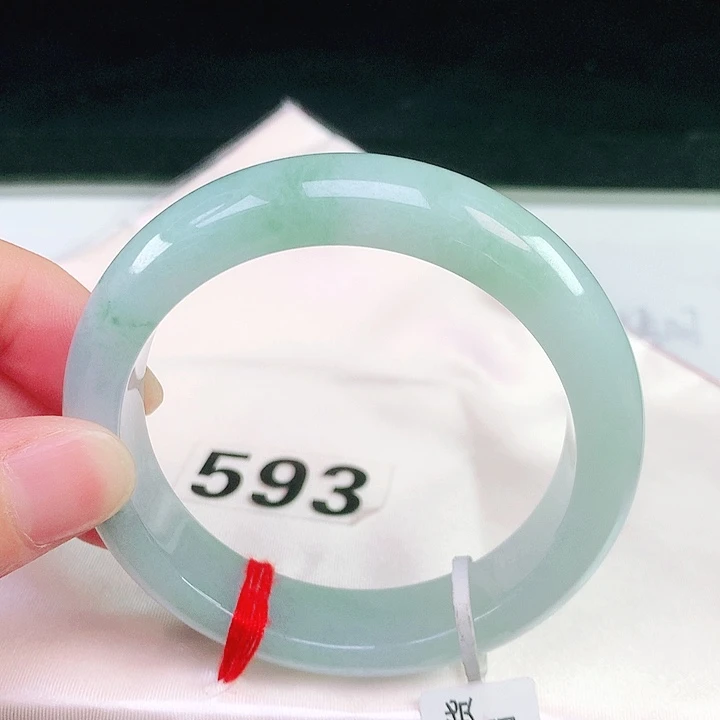 未镶嵌手镯翡翠593