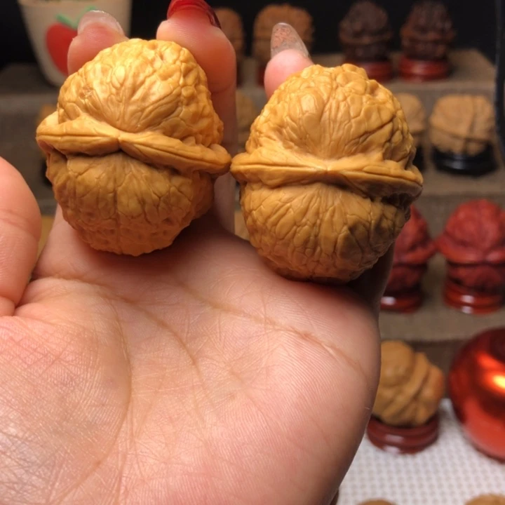 文玩核桃把件40九五玄铁