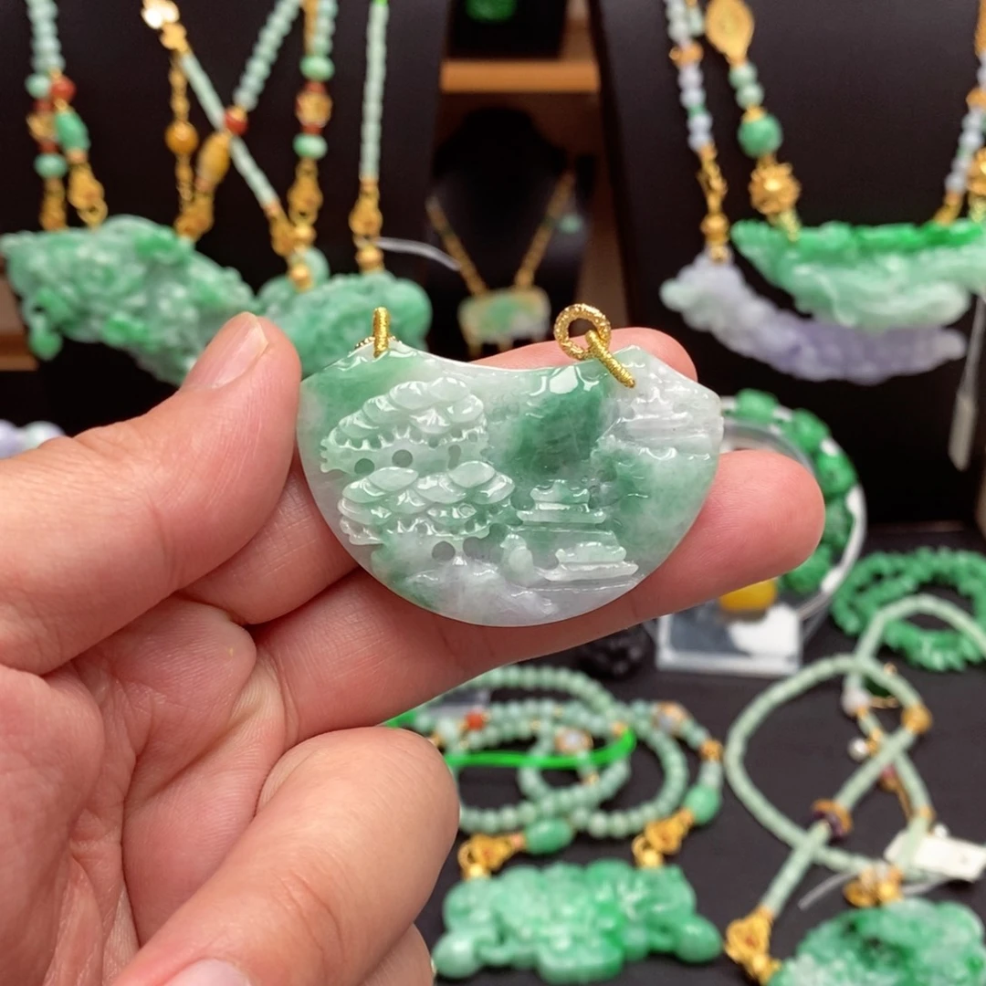 翡翠未镶嵌颈饰翡翠吊坠