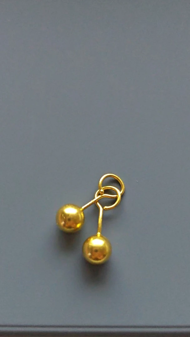 A(097）足金卡5光面豆豆耳钉（详情见第二张图）