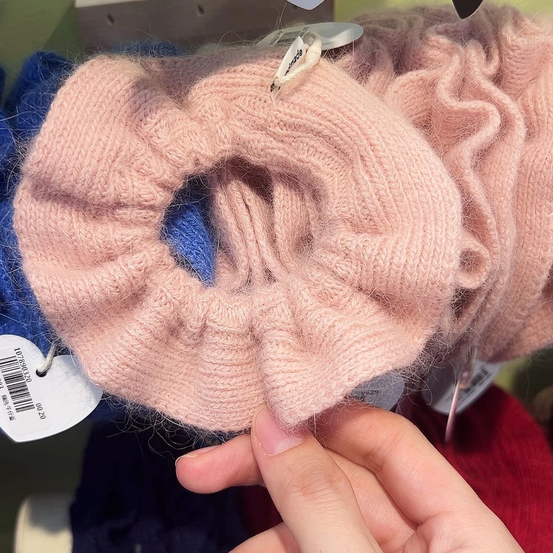 布艺非金属粉色毛线发圈