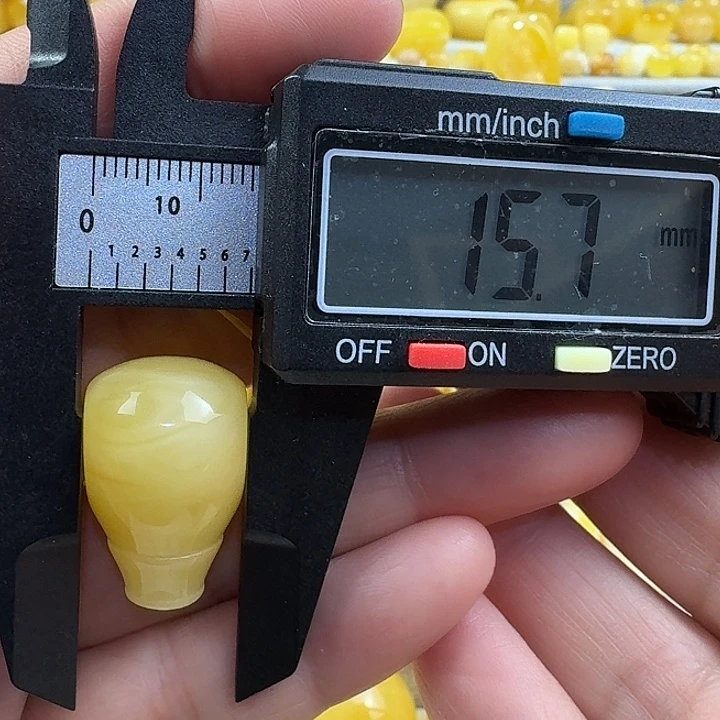 z***开蜜蜡未镶嵌裸石13