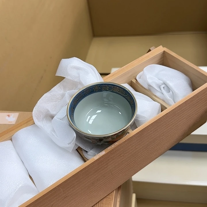 ?****宝瓷器。