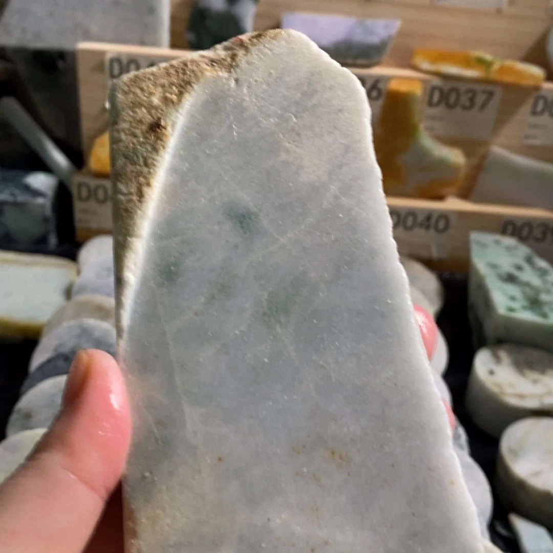 颈饰未镶嵌翡翠天然翡翠