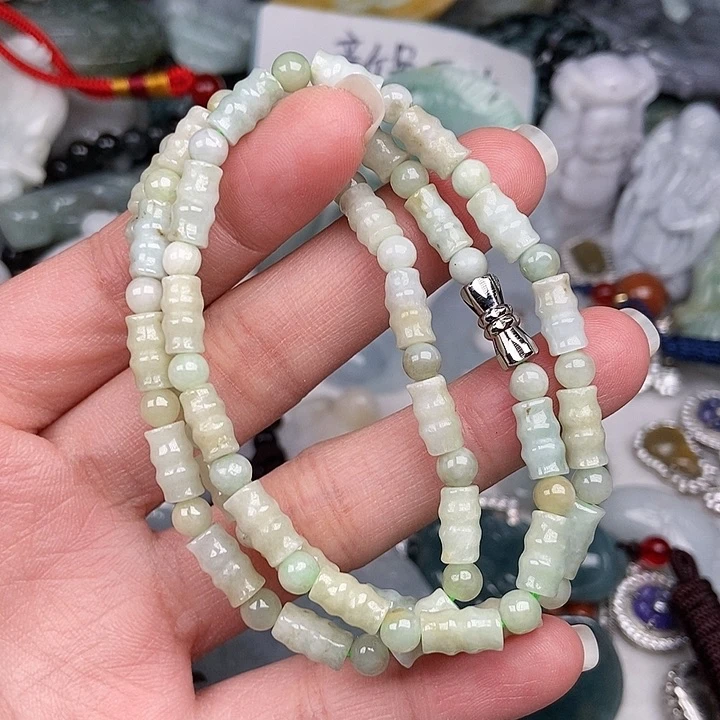 颈饰未镶嵌翡翠翡翠