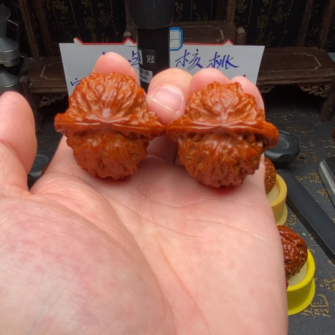 吊坠文玩核桃37红豆