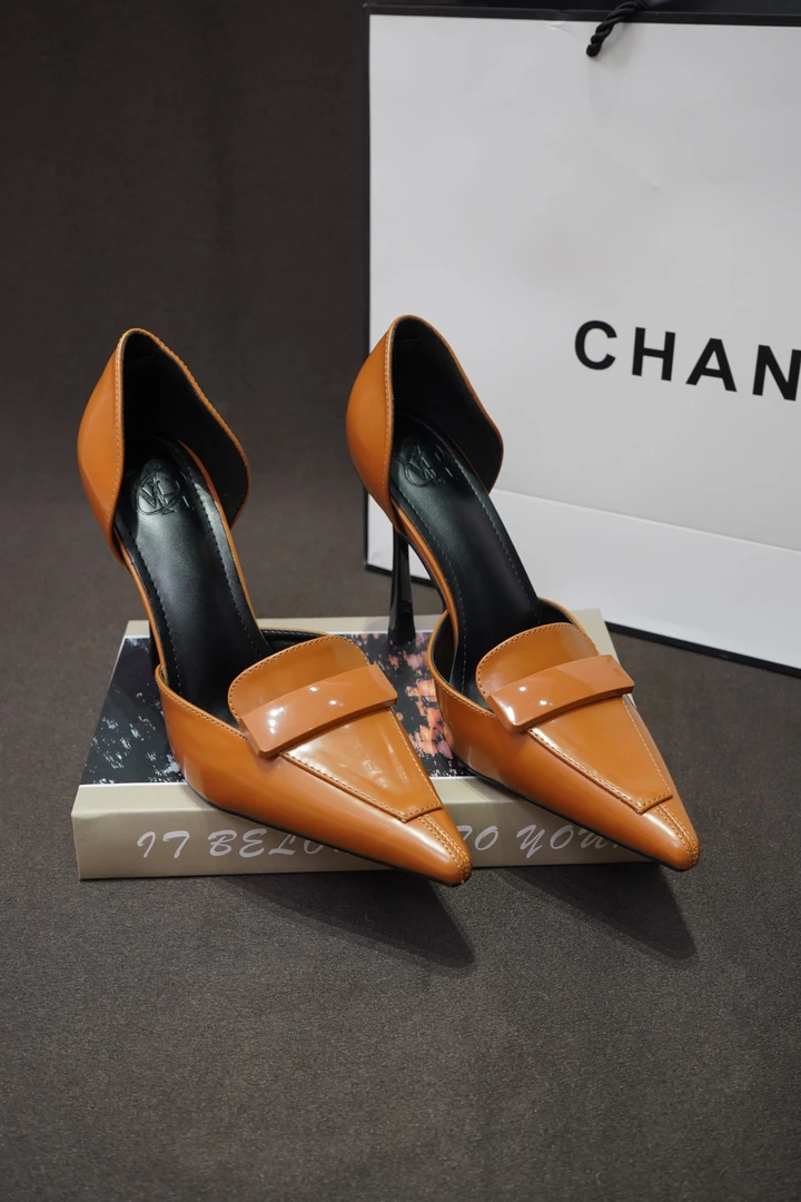 2025新款百搭尖头中空高跟鞋女细跟棕色气质包头性感法式单鞋