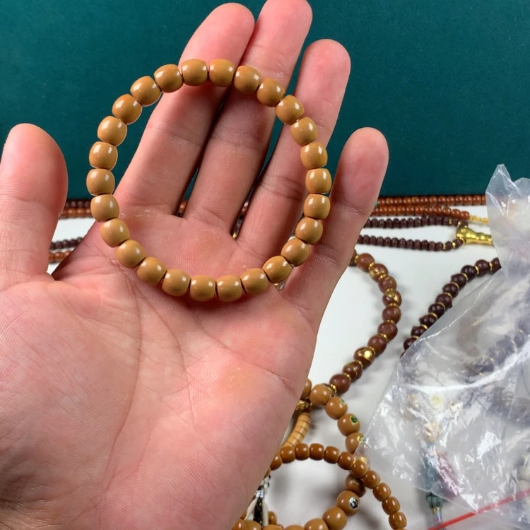 【闪购商品】猴头核桃吊坠。。。。。。。。。