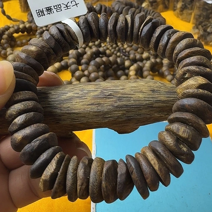 沉香碎屑沉香树丁壳子九九沉卡14单圈22.4克加