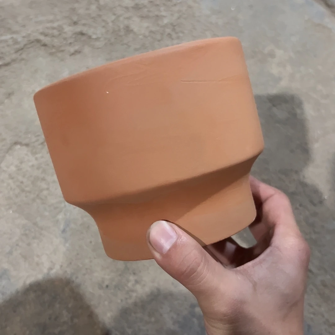 酒杯盆14口11高1只【微瑕】