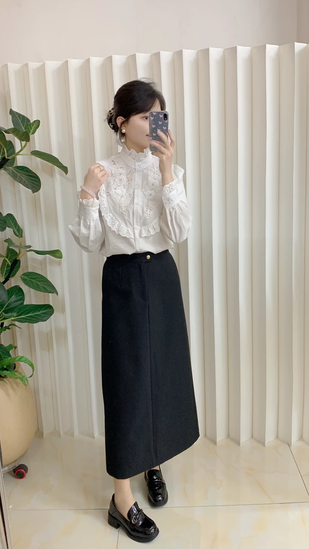 气质款设计感上衣