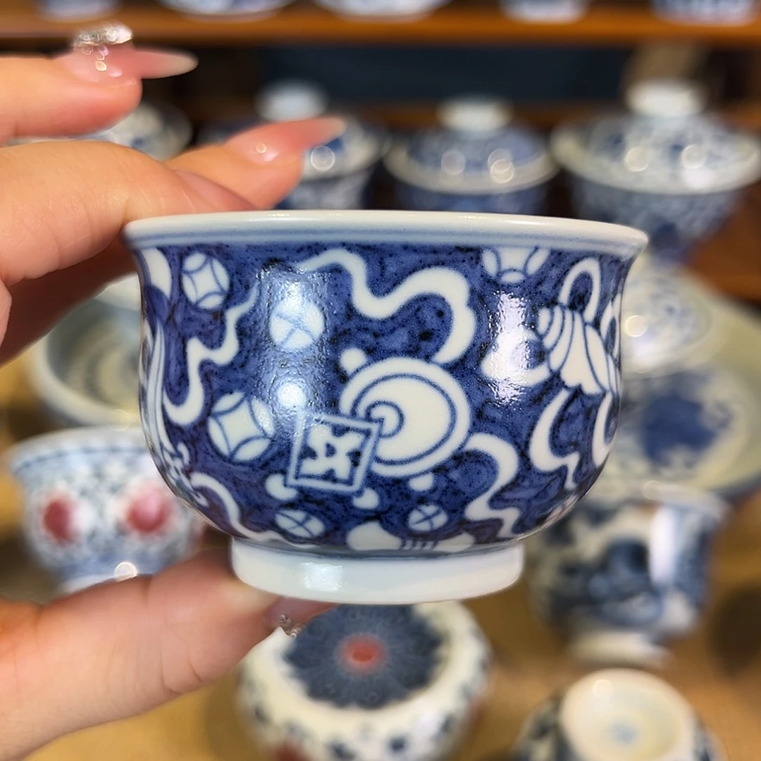 沐朴堂元青花杂宝卢氏杯