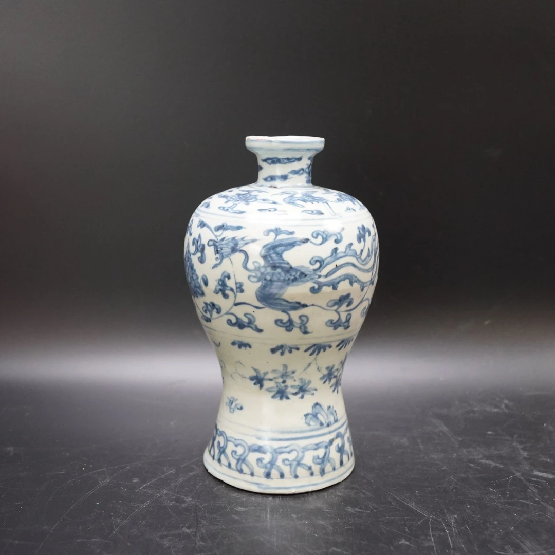 Lot.25082090明中期青花凤穿牡丹纹梅瓶 高：约22.5cm