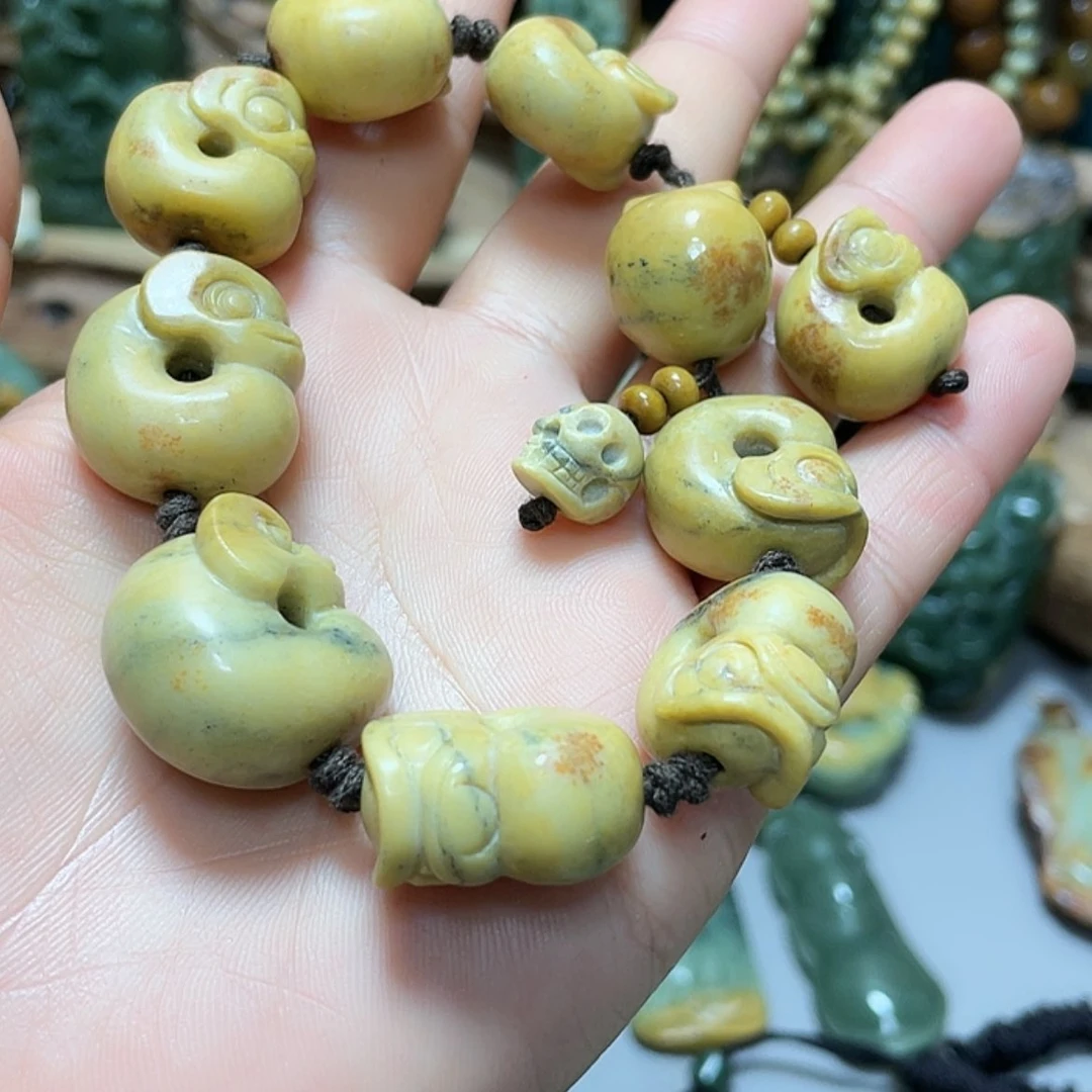 【闪购商品】未镶嵌岫岩河磨玉（透闪石质玉）挂件?***?