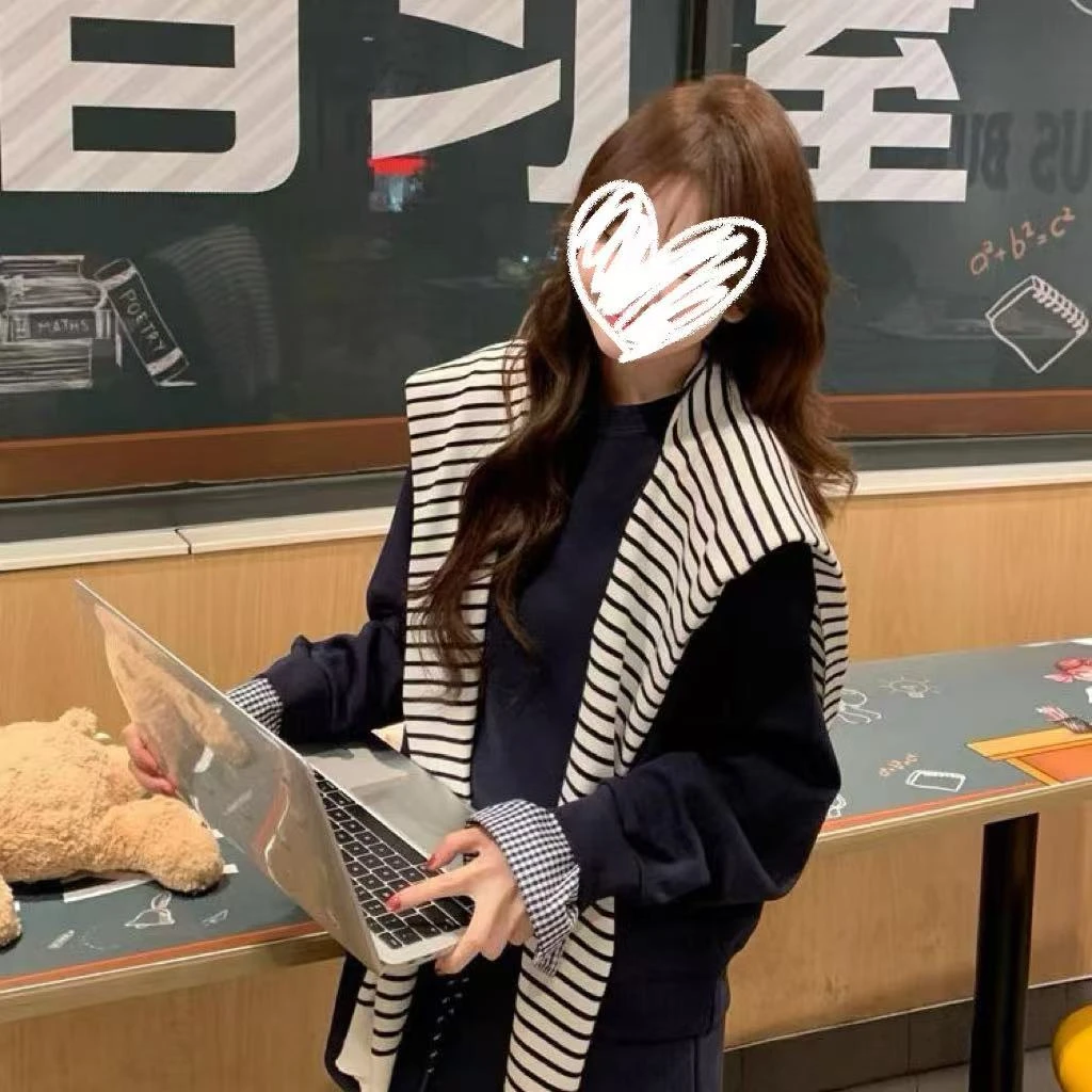 大码女装早秋新款甜美风气质条纹披肩卫衣搭配半身裙减龄显瘦套装