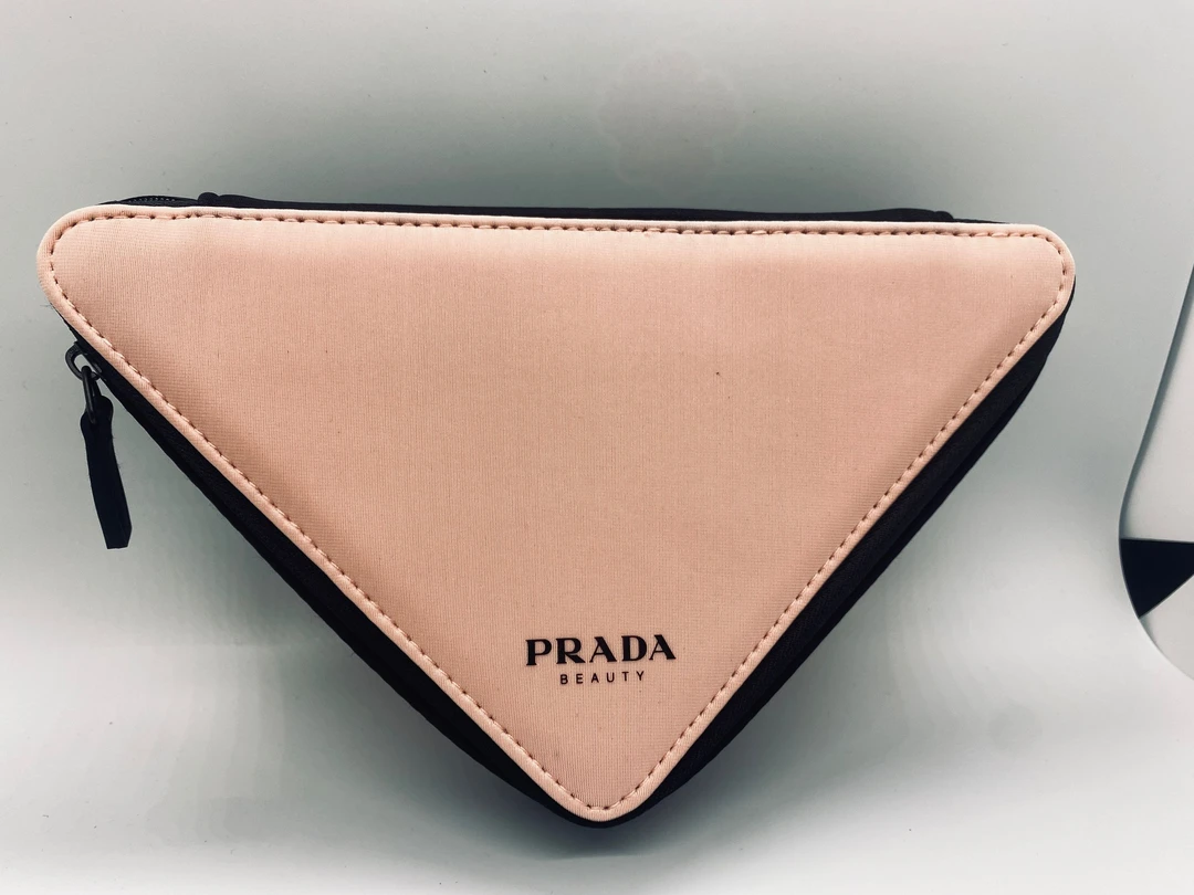 【小普】K22 三角包粉色化妆包 大容量收纳包可以放手机奢侈女士