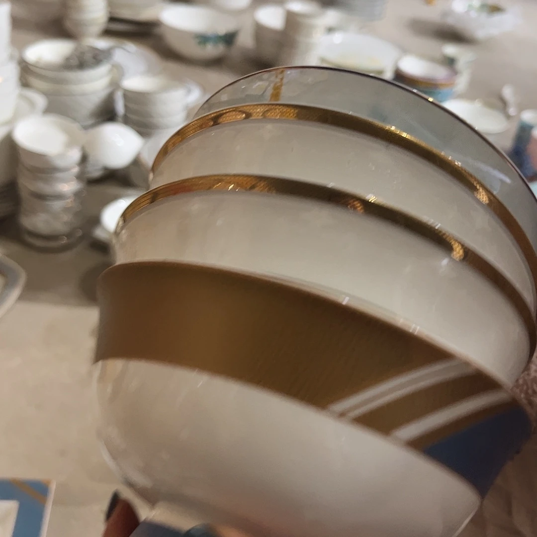 瓷片六寸面碗四个微瑕