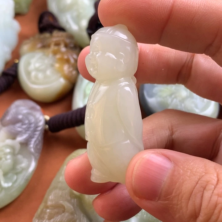 未镶嵌和田玉挂件