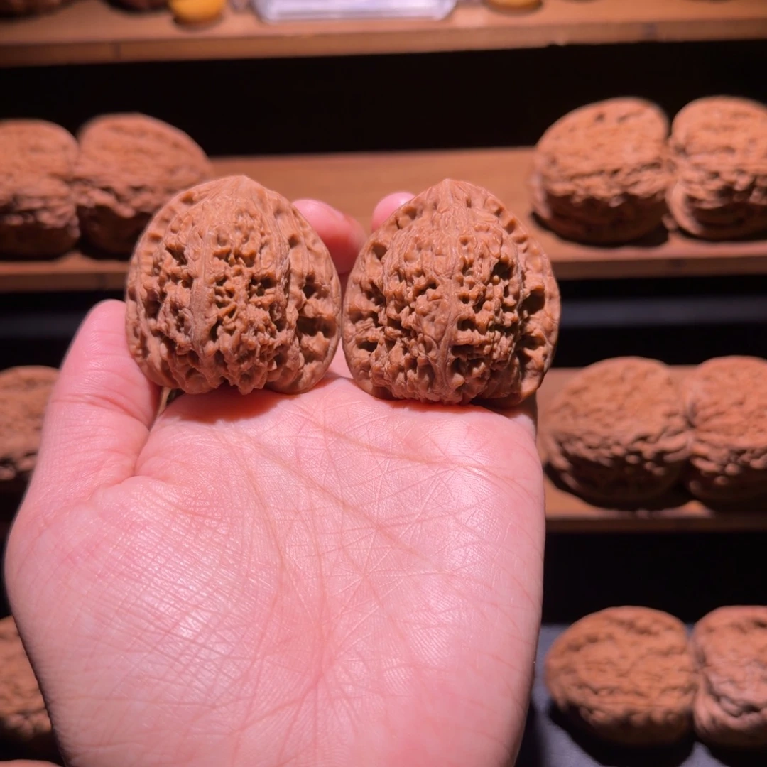 宇***队吊坠桃核42南疆石