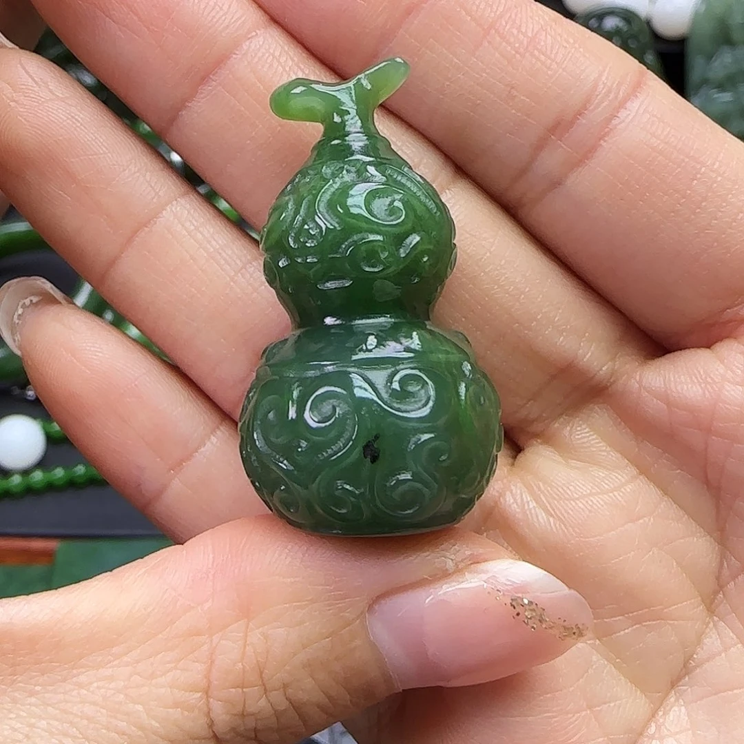 和田玉未镶嵌珠宝奇石