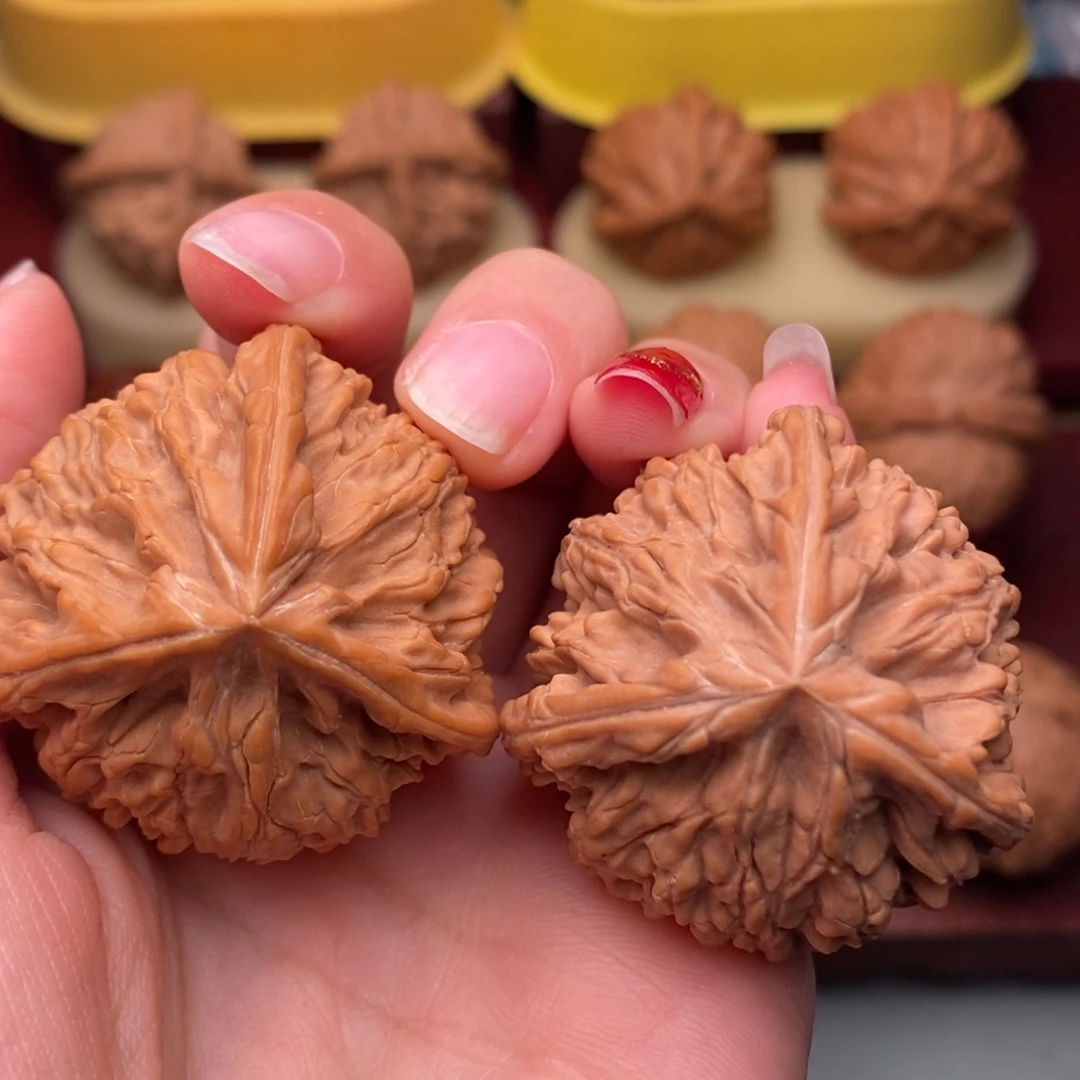 桃核把件玉龙奔40……