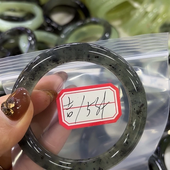 @****蛇纹石玉未镶嵌岫玉手镯