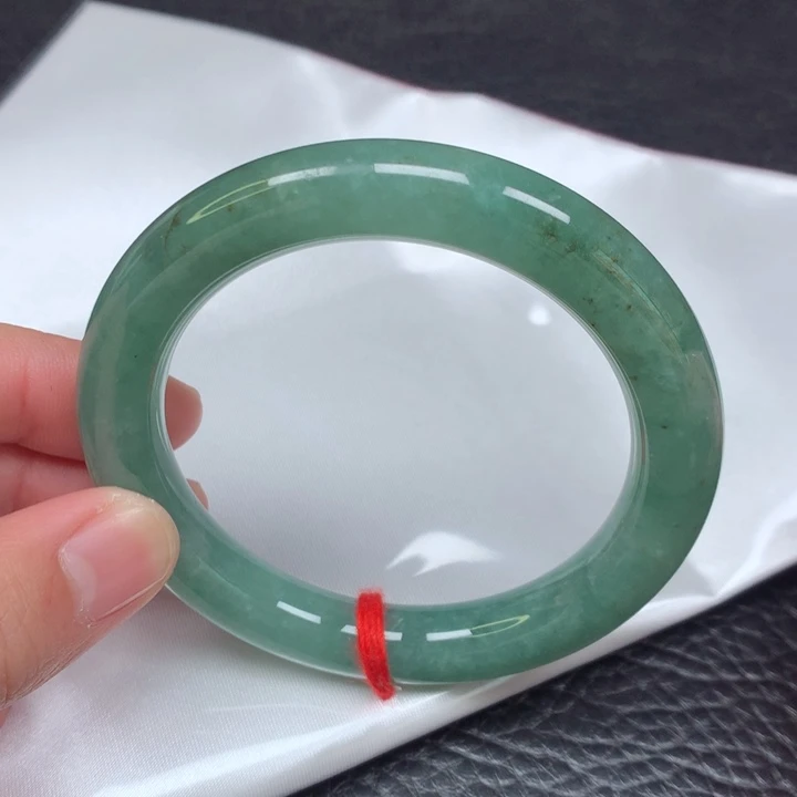 翡翠手镯（圆镯）未镶嵌