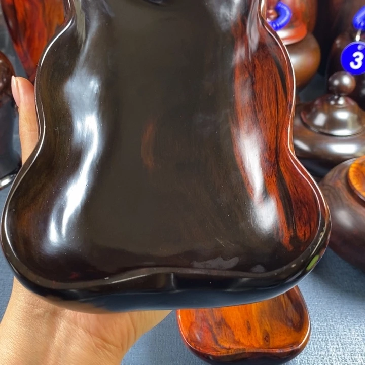 用***1交趾黄檀（大红酸枝）