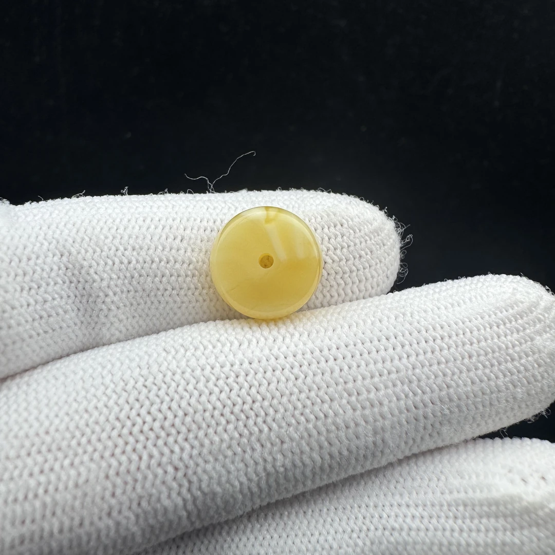 J2797天然矿源蜜蜡墩子11.6*6.7mm 支持复检假一罚四