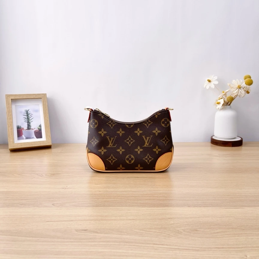 99新 LouisVuitton/路易威登 黄牛角NANO/单肩包/8748