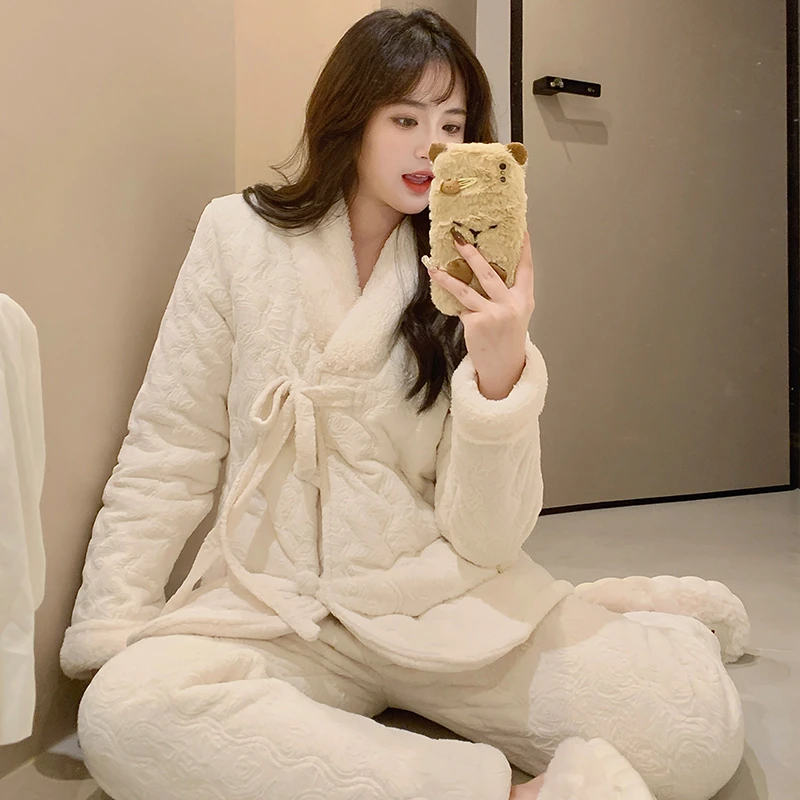 小香风睡衣女秋冬季三层夹棉加厚加绒珊瑚绒保暖新中式家居服套装