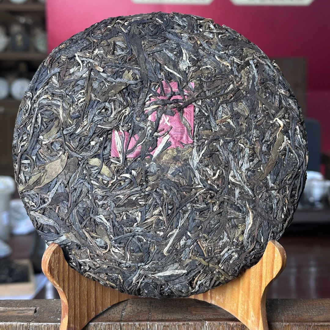 2026年马到成功墨江凤凰窝古树普洱茶生茶357克饼茶