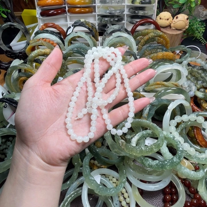未镶嵌蛇纹石玉手链