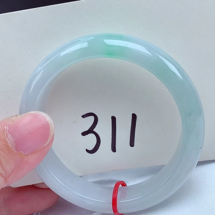 翡翠未镶嵌手镯翡翠