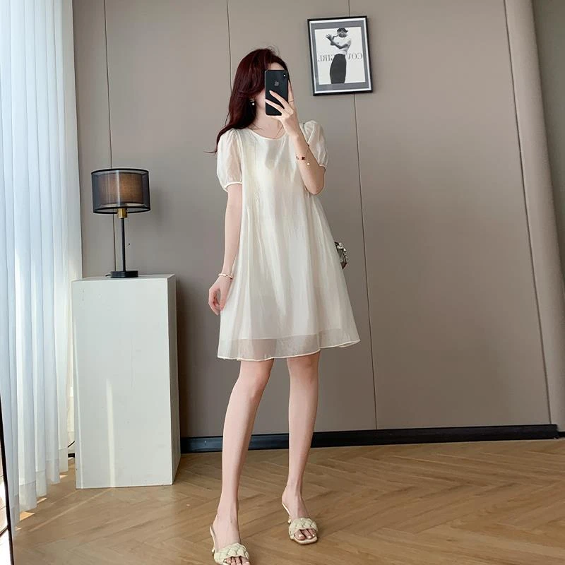 白色小个子连衣裙女夏2025新款宽松遮肚甜美减龄泡泡袖超仙娃娃裙