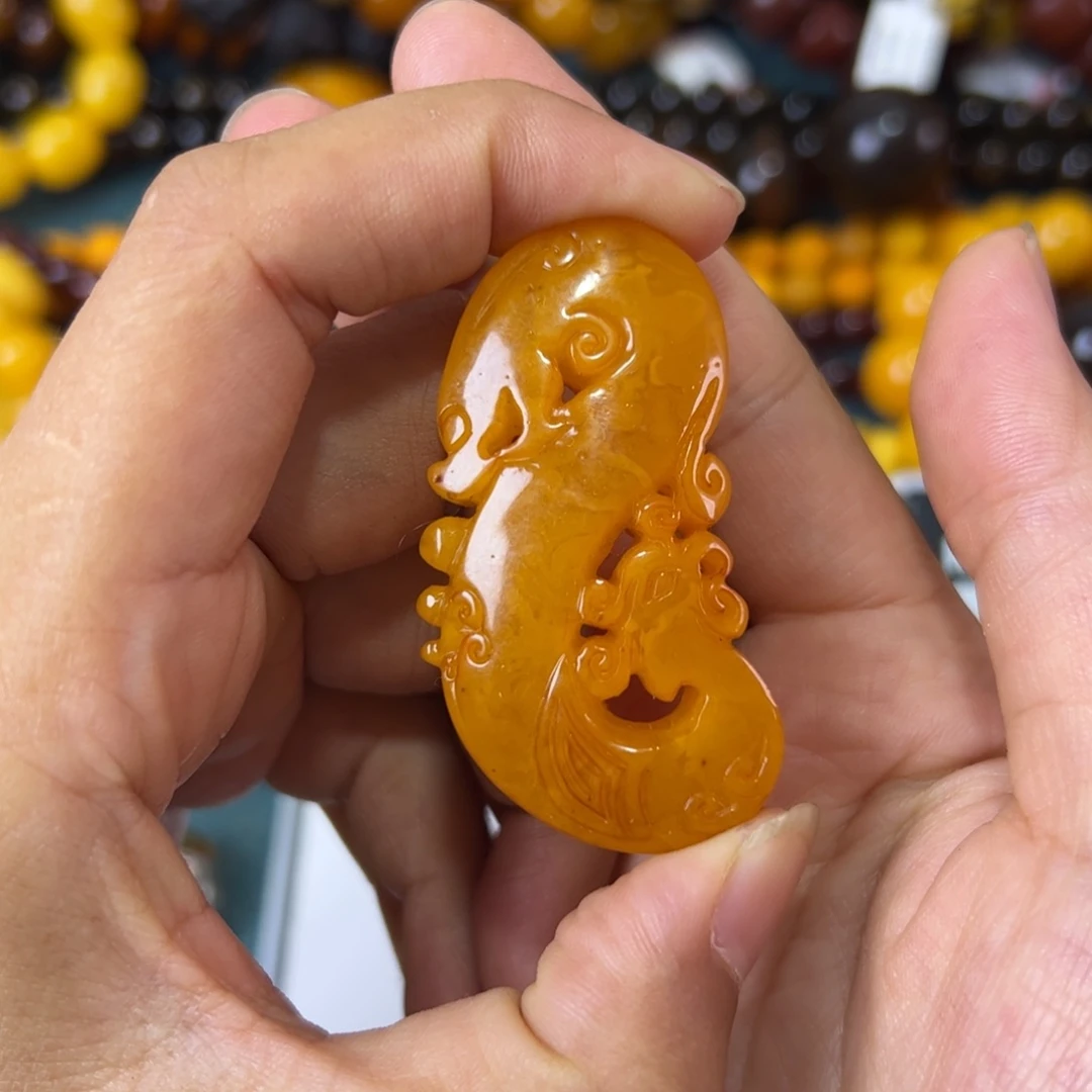 未镶嵌琥珀珠宝奇石898