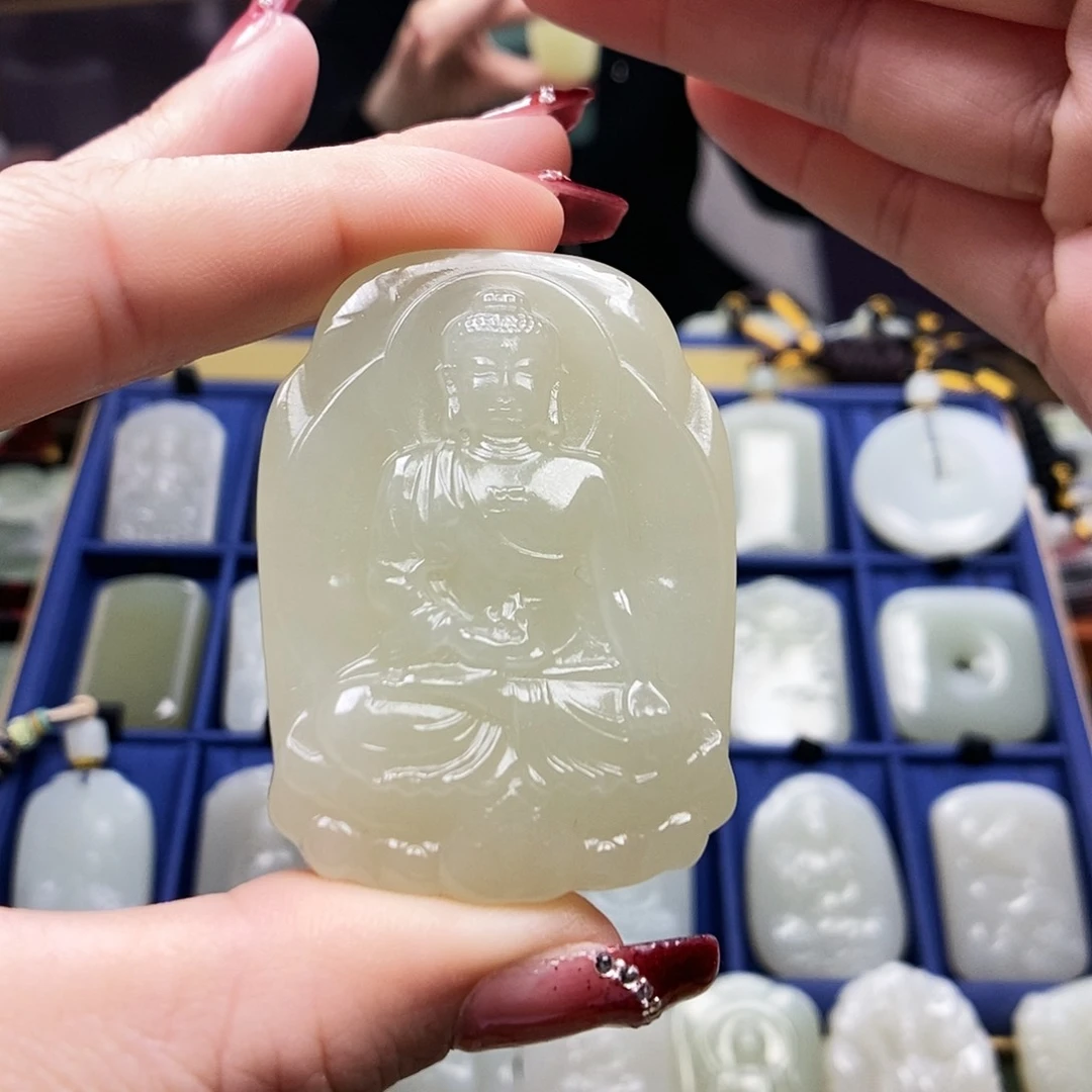 和田玉颈饰未镶嵌a****j