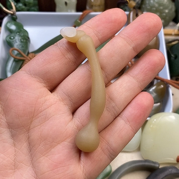 未镶嵌和田玉挂件