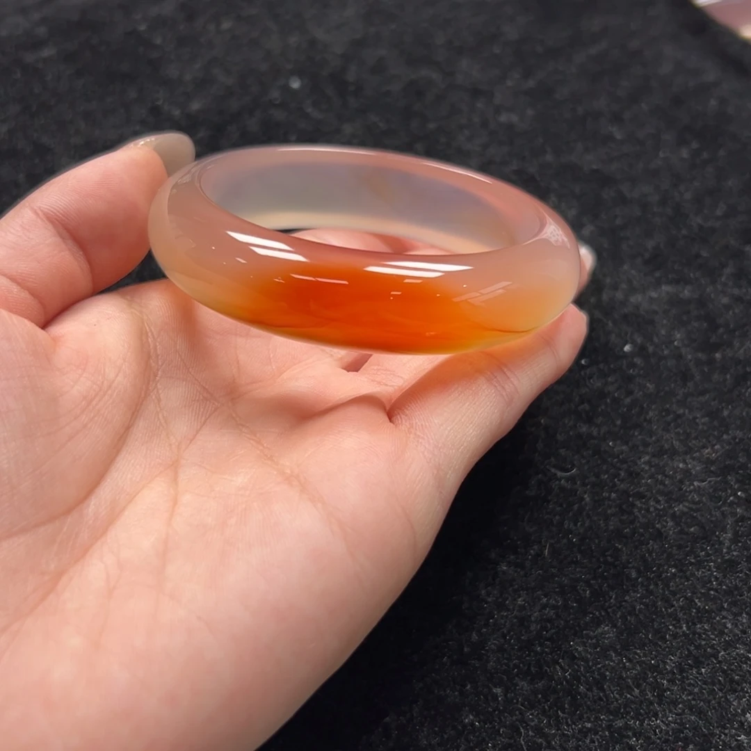 手镯玛瑙/玉髓未镶嵌