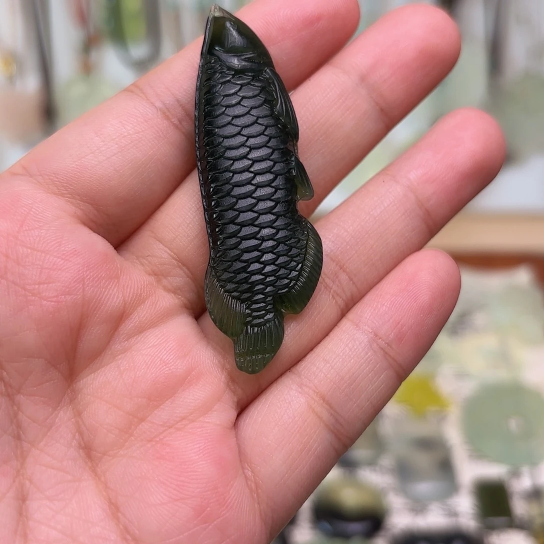 合金蛇纹石玉颈饰