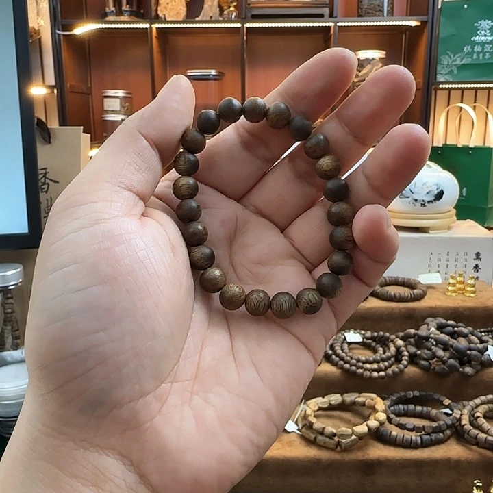 沉香手串在*宁圆珠单圈