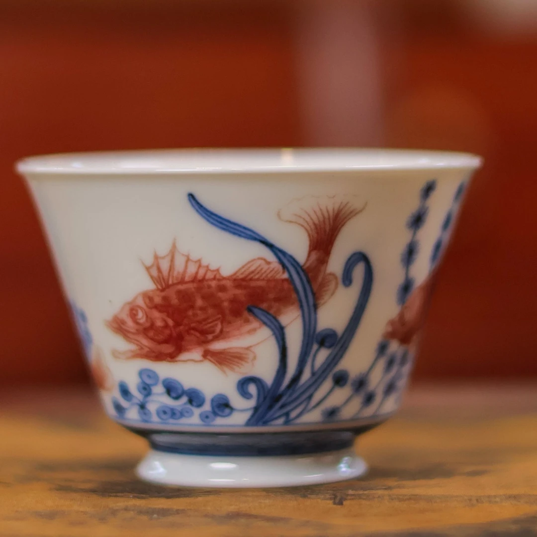 勤义堂青花釉里红鱼藻纹漏斗杯纯手工手绘景德镇陶瓷主人杯单杯