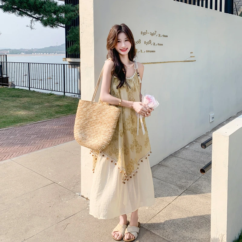 波西米亚风连衣裙夏季女2025新款海边度假风提花刺绣假两件吊带裙