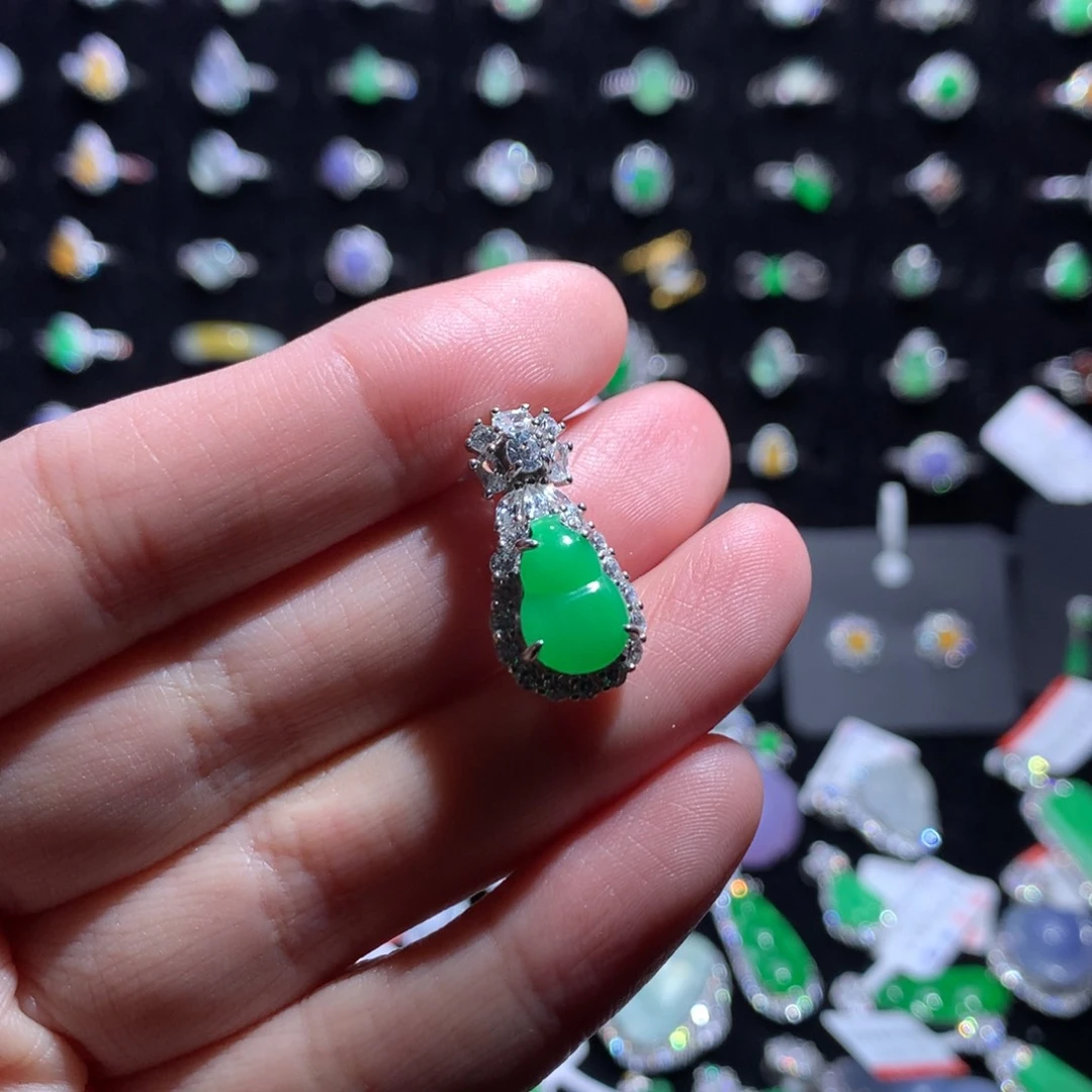 翡翠颈饰银S925镶嵌明***好天然翡翠