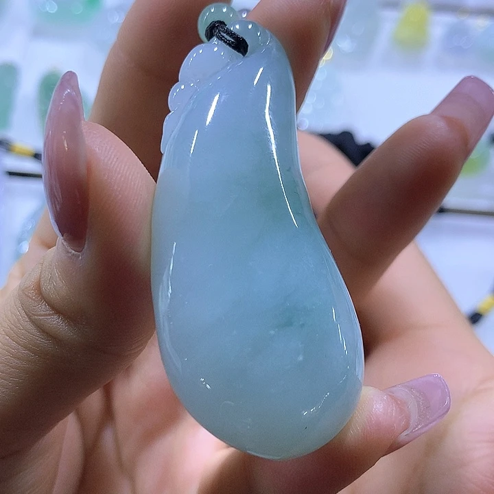 翡翠颈饰未镶嵌天然翡翠A货吊坠