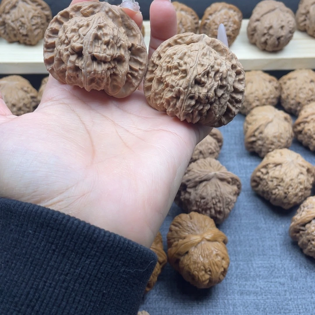 吊坠文玩核桃白狮子50